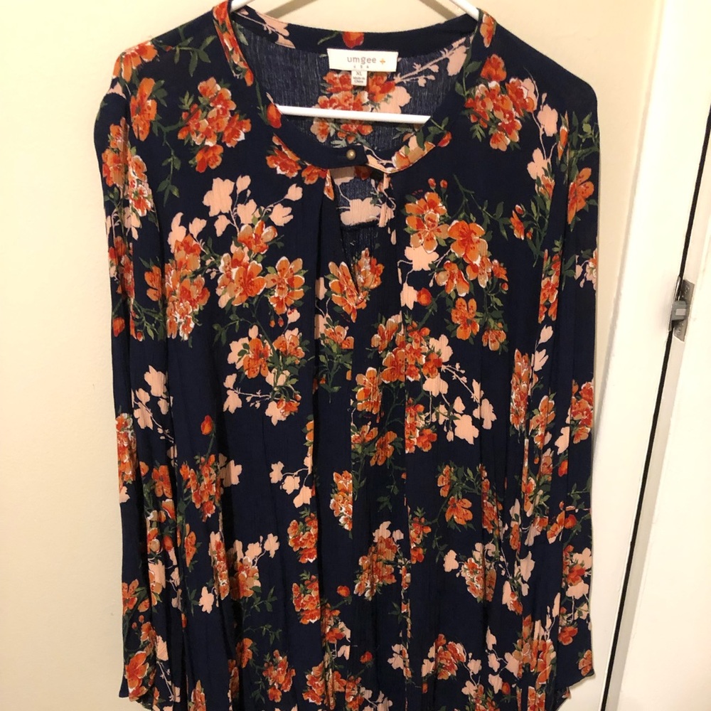 Beautiful NAVY Dress for Fall!